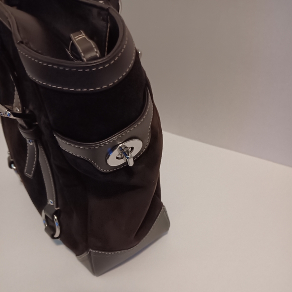 Coach Brown Suade Bag Needs To Be Cleaned - Picture 6 of 13